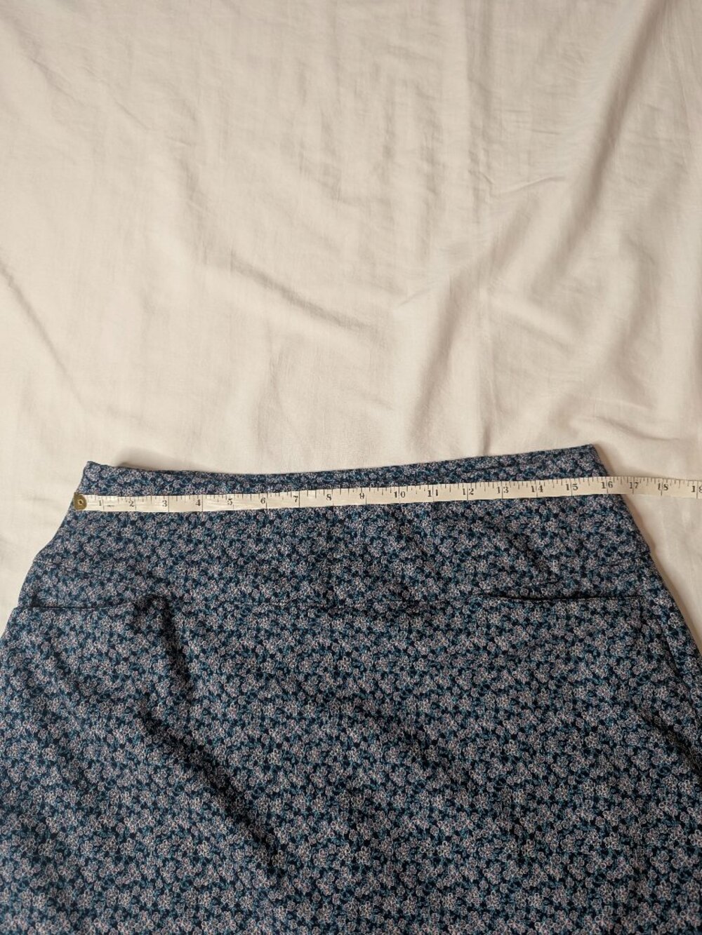 Walter Hagen Performance 11 Lightweight Golf Skort, Navy Blue Floral in Size L - Picture 8 of 11